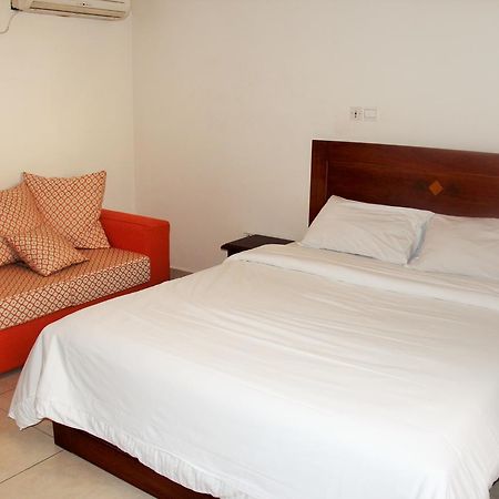 Bonabéri マンハンタン リビング Bed & Breakfast エクステリア 写真